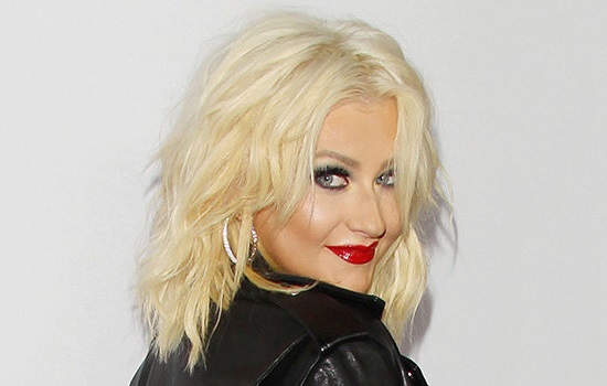Christina Aguilera Back To Short Hair Beauty News Howomen